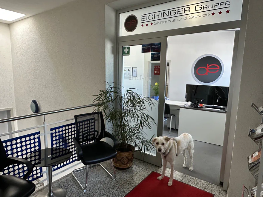 Empfangsbereich der Eichinger Geschäftsstelle in Friedberg