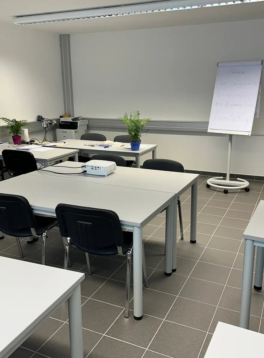 Schulungsraum der Eichinger Sicherheit und Service GmbH für Aus- und Fortbildungen